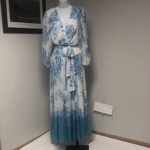 Women’s Calvin Klein Blue White Maxi Dress Floral Print Size 12